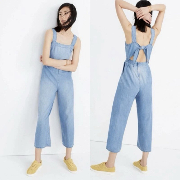 Madewell Pants - Madewell Women's Denim Apron Bow Back Jumpsuit Wide Leg Crop Light Wash Size 4